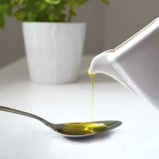 Olej rzepakowy- dlaczego warto stosować go w naszej diecie?